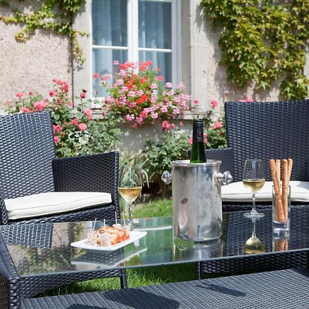 Logis Hotels Restaurant La Mere Hamard Semblançay Zewnętrze zdjęcie