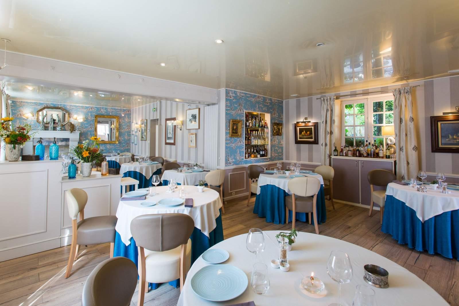 Logis Hotels Restaurant La Mere Hamard Semblançay Zewnętrze zdjęcie