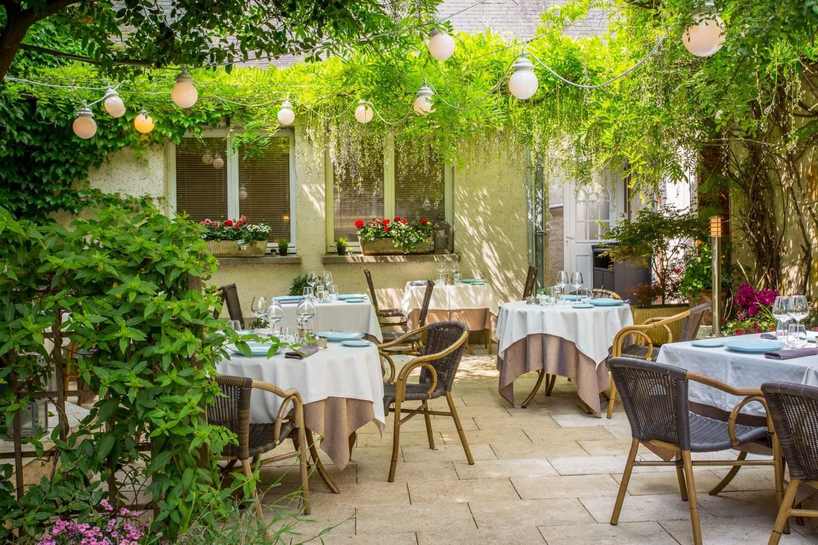 Logis Hotels Restaurant La Mere Hamard Semblançay Zewnętrze zdjęcie