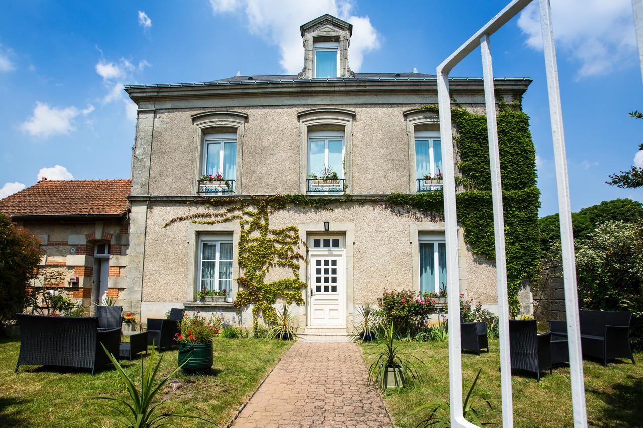 Logis Hotels Restaurant La Mere Hamard Semblançay Zewnętrze zdjęcie