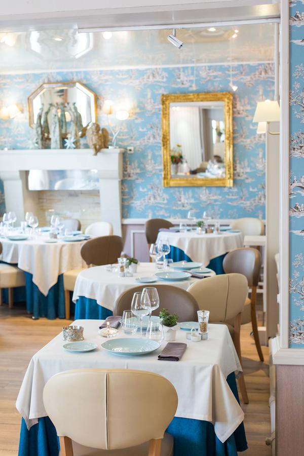 Logis Hotels Restaurant La Mere Hamard Semblançay Zewnętrze zdjęcie
