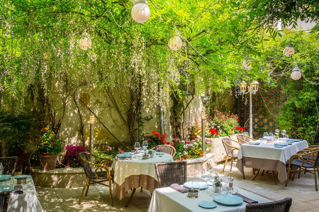 Logis Hotels Restaurant La Mere Hamard Semblançay Zewnętrze zdjęcie