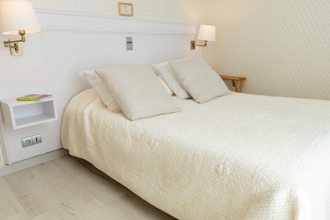 Logis Hotels Restaurant La Mere Hamard Semblançay Zewnętrze zdjęcie
